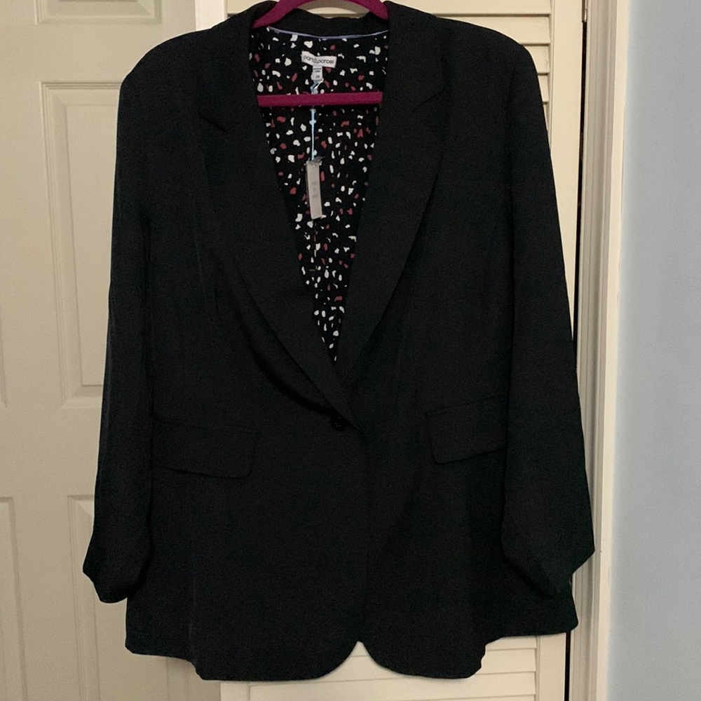 Classic black plus size blazer